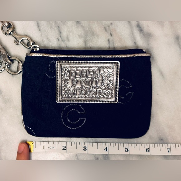 Coach Women's Black Silver Trim SIGNATURE POPPY 1941 Wristlet and Dust Bag - Picture 7 of 8